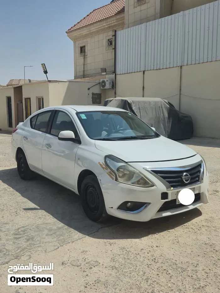 Nissan Sunny 2015 photo 4