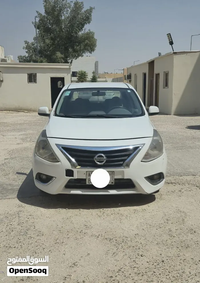 Nissan Sunny 2015 photo 3