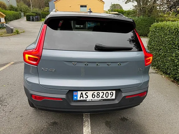 Volvo Xc40 2022 photo 2