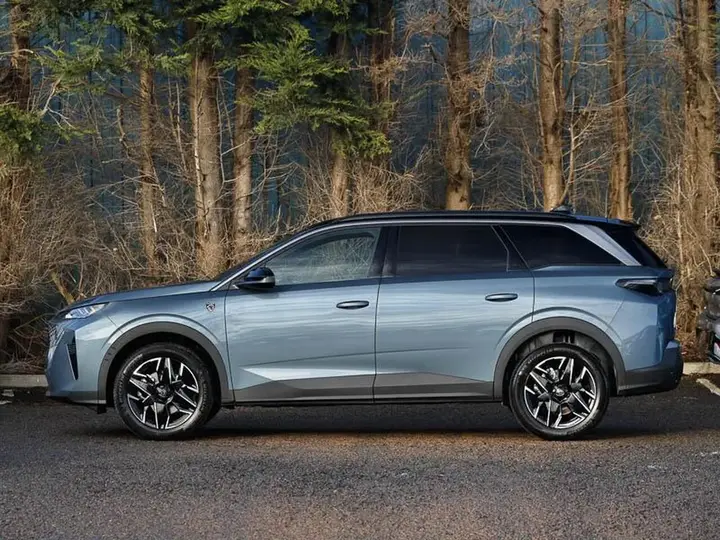Peugeot 5008 2026 photo 4