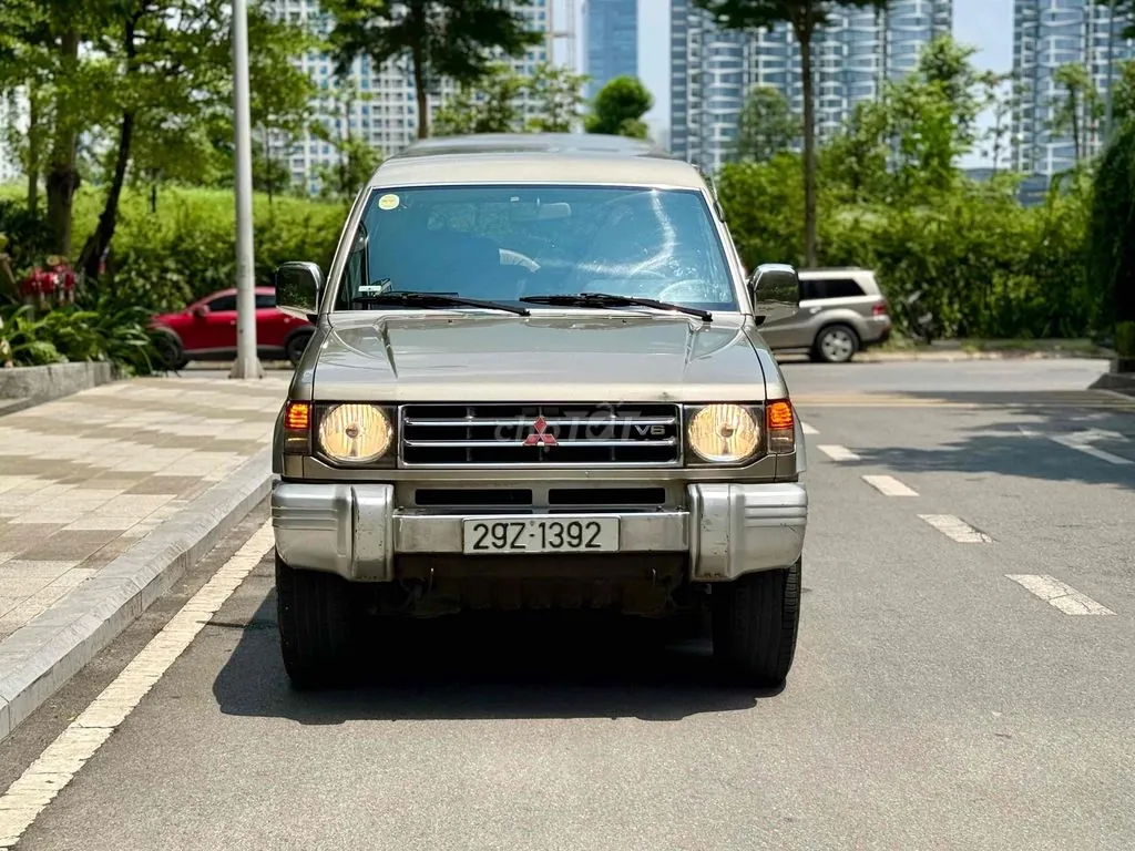 Mitsubishi Pajero 2007 photo 2
