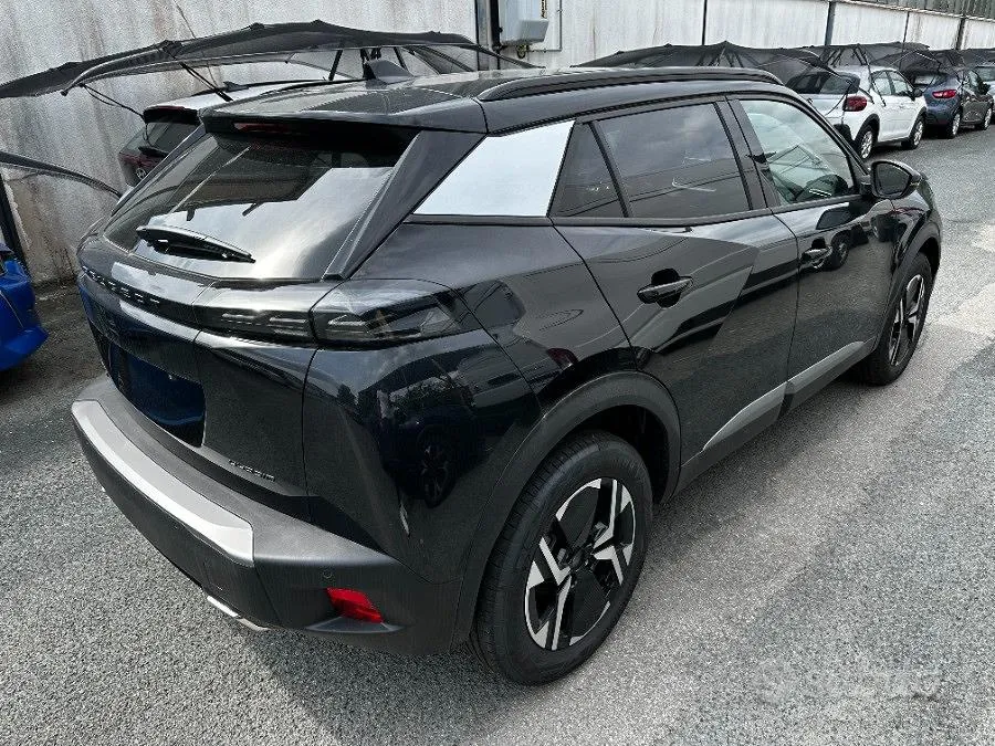 Peugeot 2008 2025 photo 2