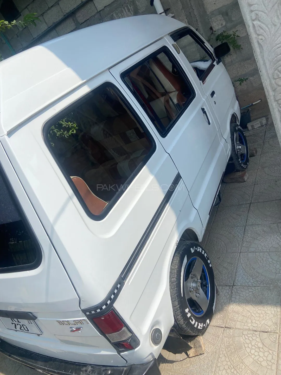 Suzuki Bolan