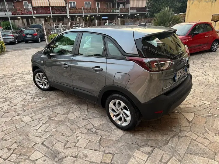 Opel Crossland X 2017 photo 2