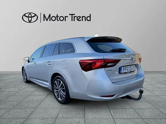 Toyota Avensis 2016 photo 3