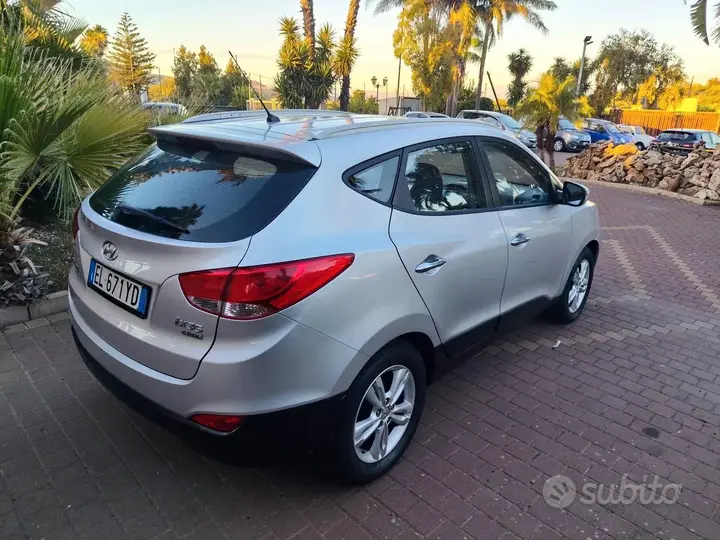 Hyundai Ix35 2012 photo 4
