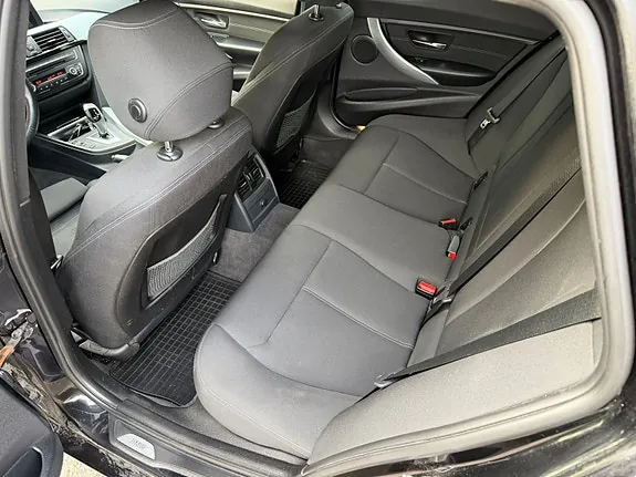 BMW 330D 2013 photo 5