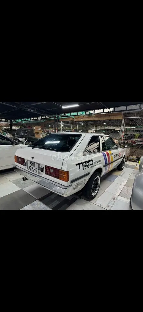 Toyota Corolla 1982 photo 2