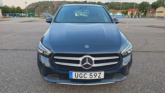 Mercedes-Benz B200 2020 photo 3