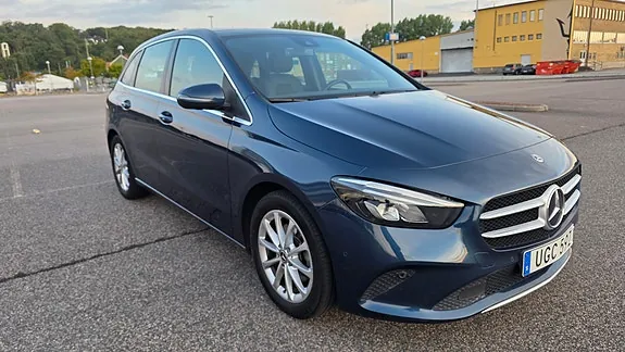 Mercedes-Benz B200