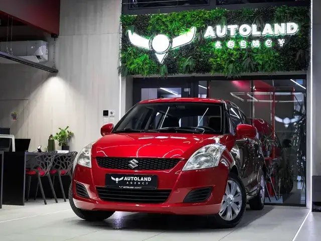 Suzuki Swift 2011 photo 3