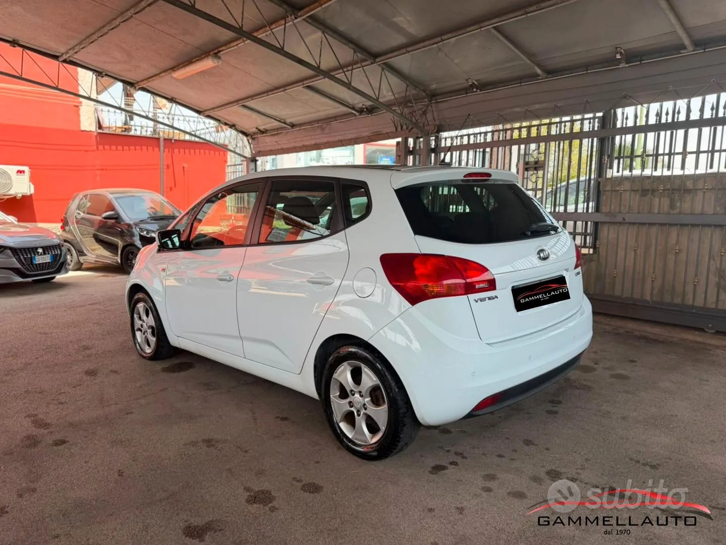 Kia Venga 2013 photo 4