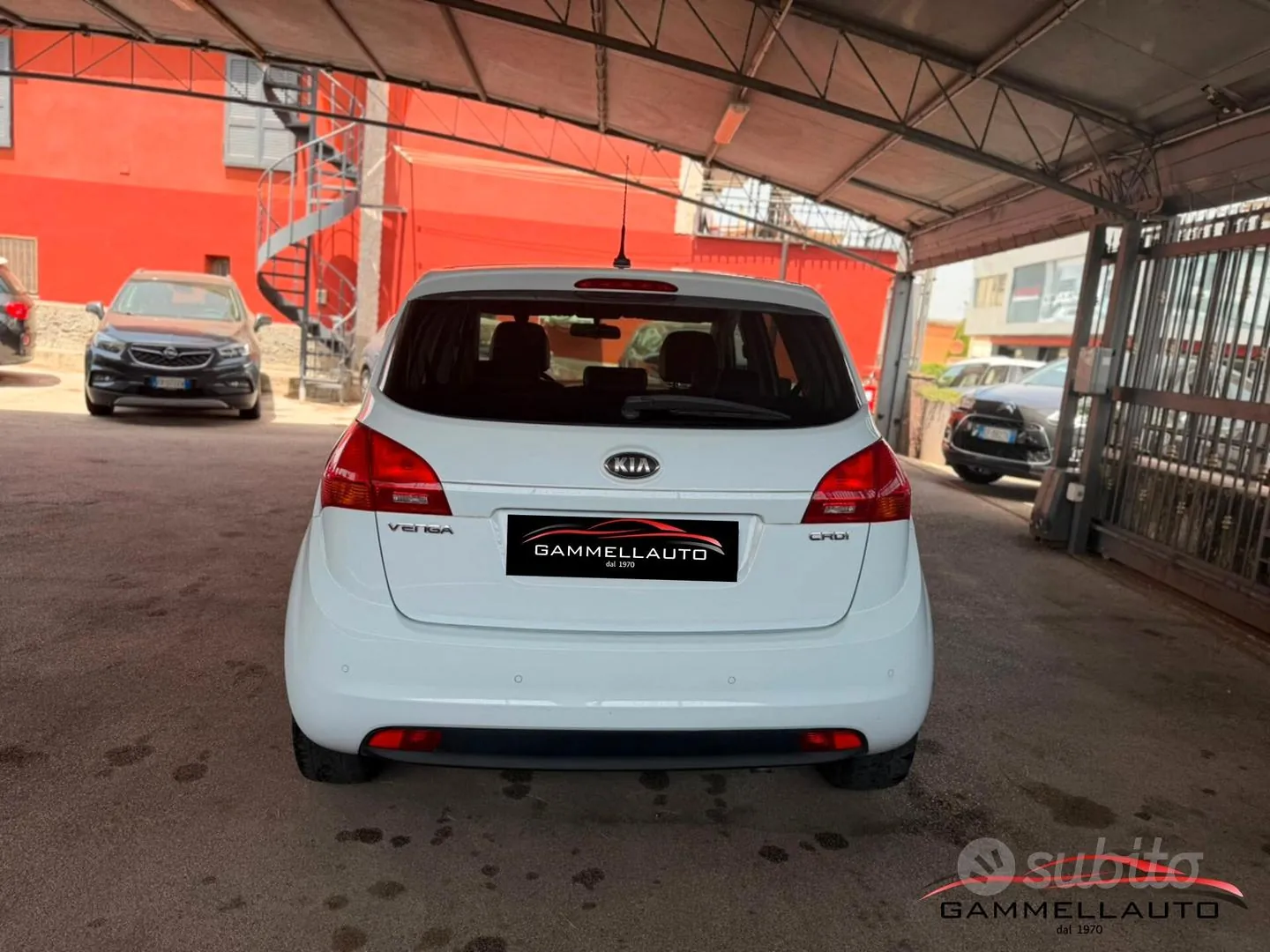 Kia Venga 2013 photo 5