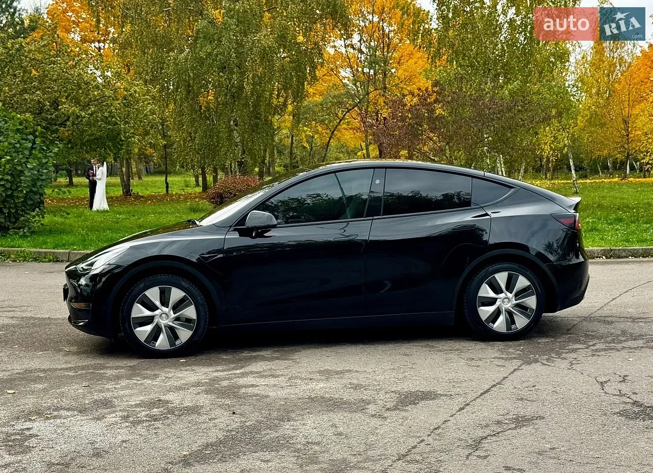 Tesla Model Y 2024 photo 4