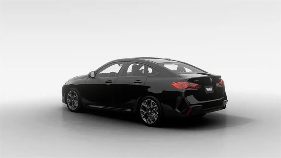 BMW 2 Series 2026 photo 2