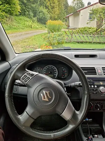 Suzuki Swift 2008 photo 3