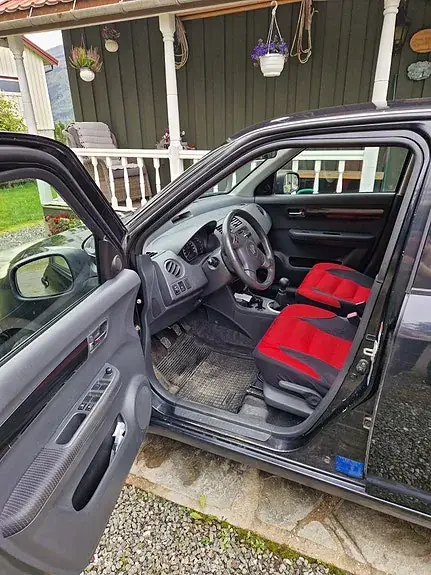 Suzuki Swift 2008 photo 2