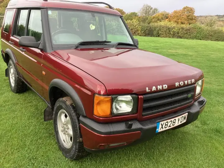 Land Rover Discovery 2000 photo 2