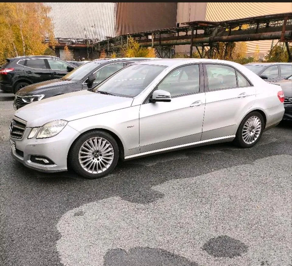 Mercedes-Benz W212