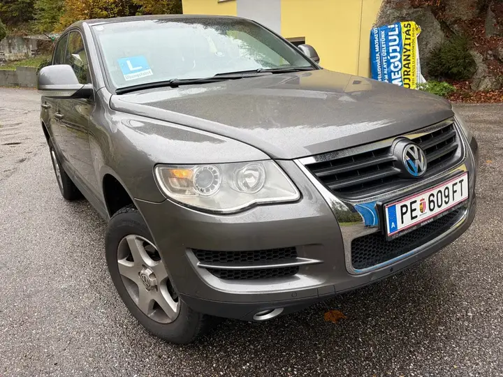 Volkswagen Touareg 2009 photo 2