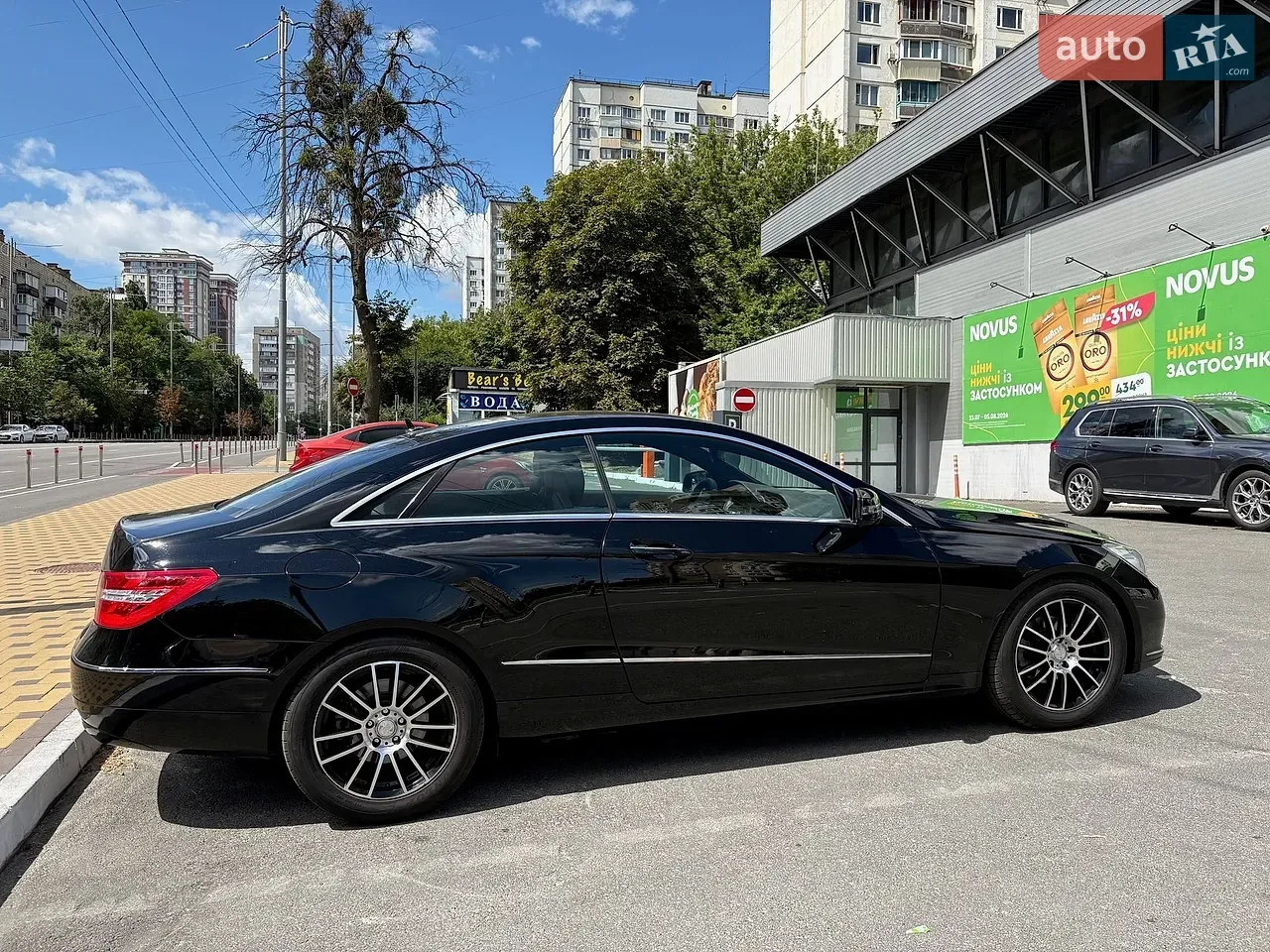 Mercedes-Benz E-Class 2011 photo 5
