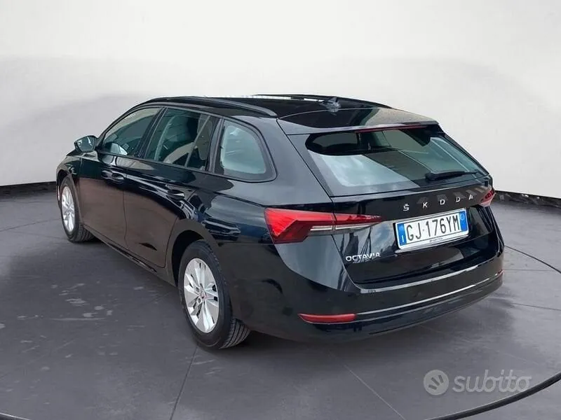 Skoda Octavia 2022 photo 3