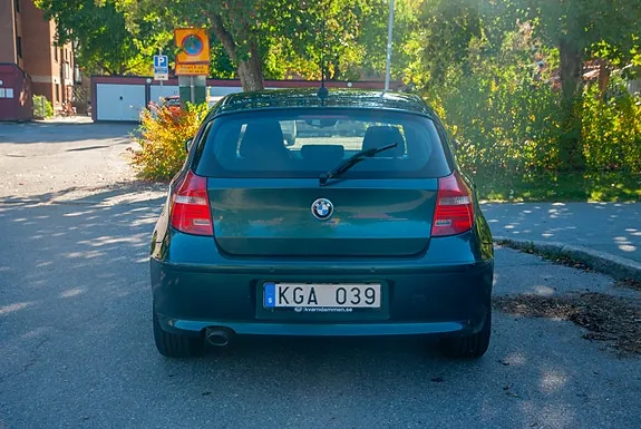 BMW 118D 2010 photo 3