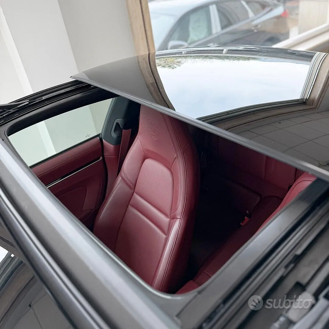 Porsche 911 2020 photo 4