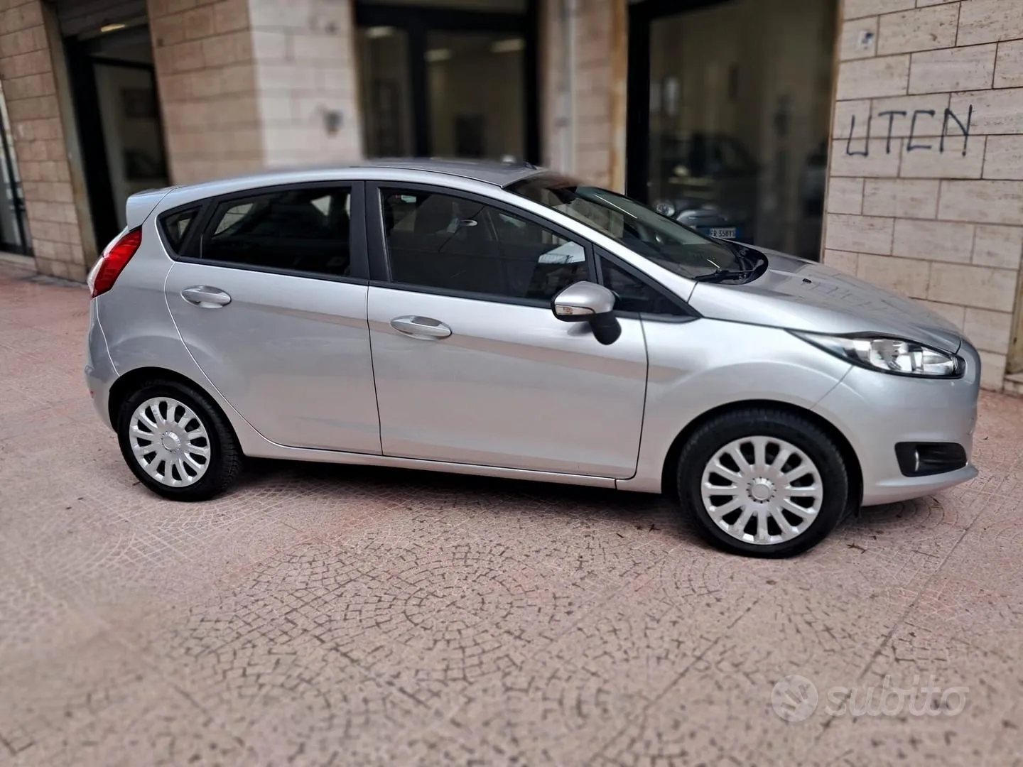 Ford Fiesta 2015 photo 4