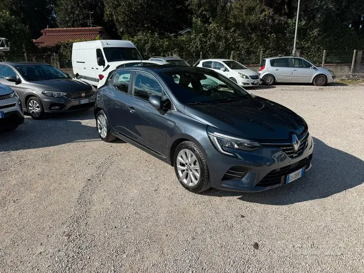Renault Clio 2021 photo 2