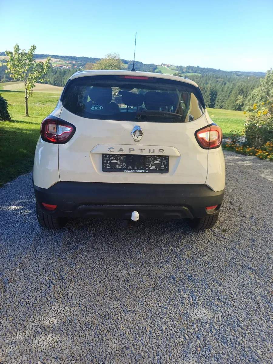 Renault Captur 2018 photo 2