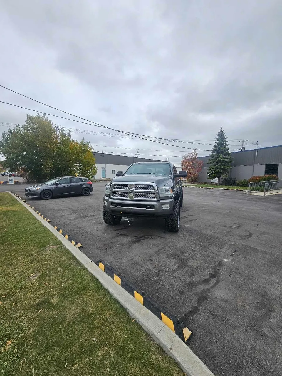 Dodge Ram 3500 2013 photo 3