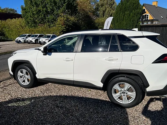 Toyota Rav4 2019 photo 4