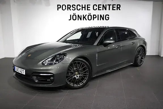 Porsche Panamera 4