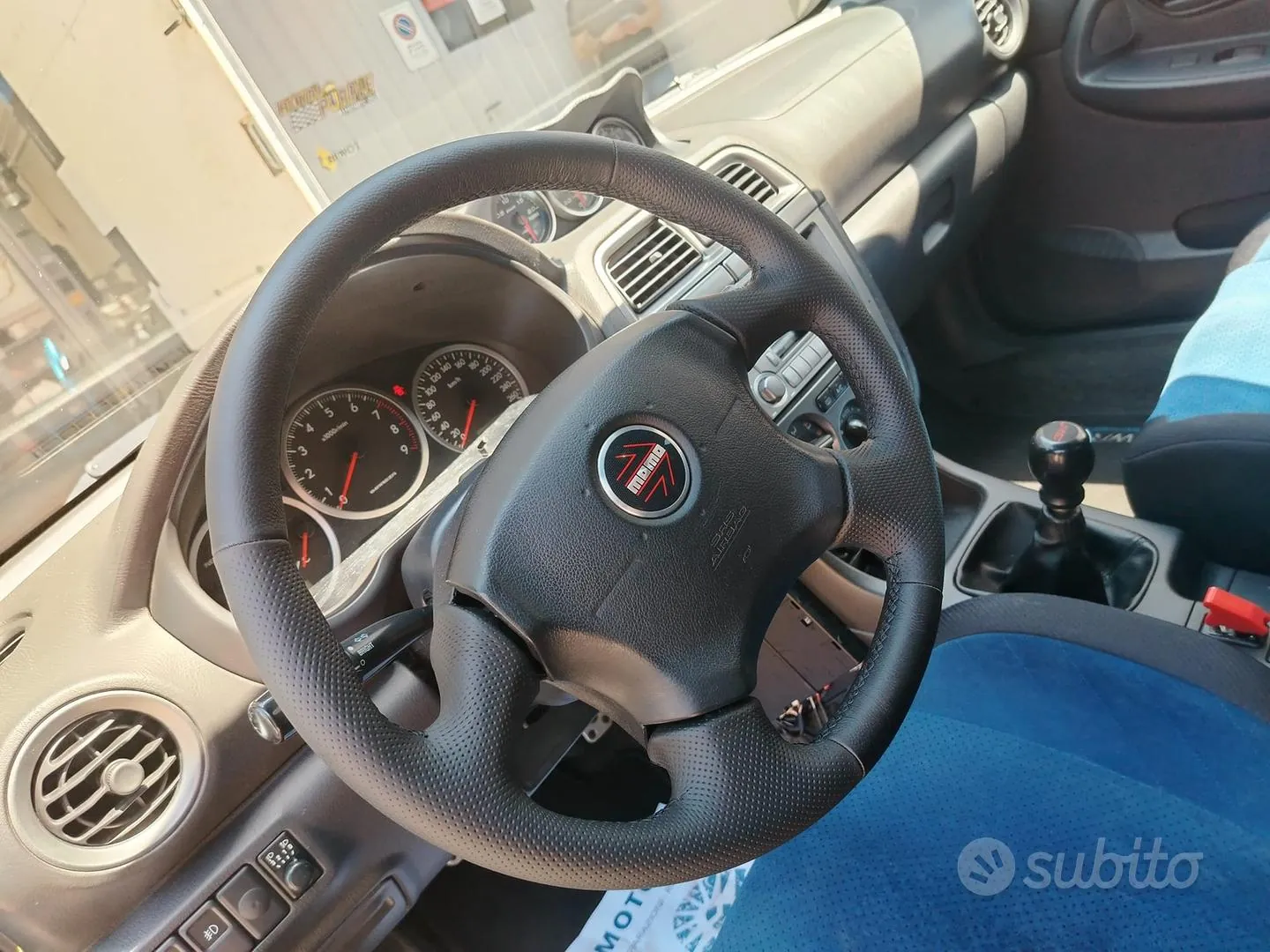 Subaru Wrx 2004 photo 2