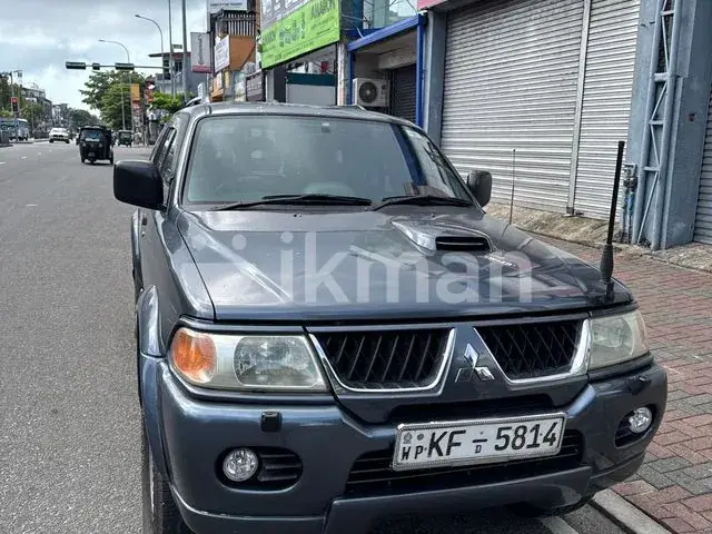 Mitsubishi Montero