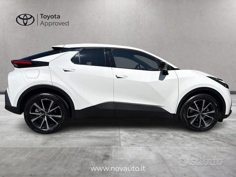 Toyota C-Hr 2025 photo 4