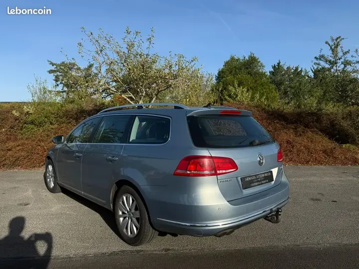 Volkswagen Passat 2013 photo 2