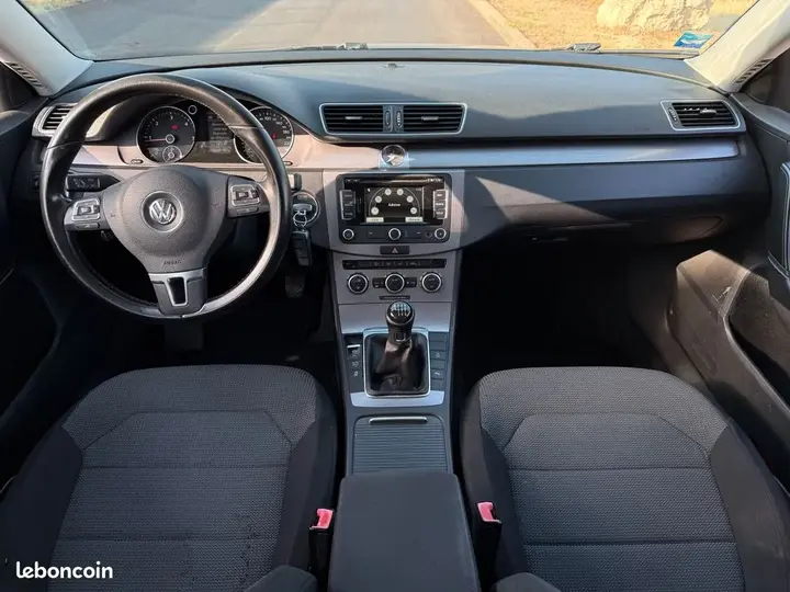 Volkswagen Passat 2013 photo 4