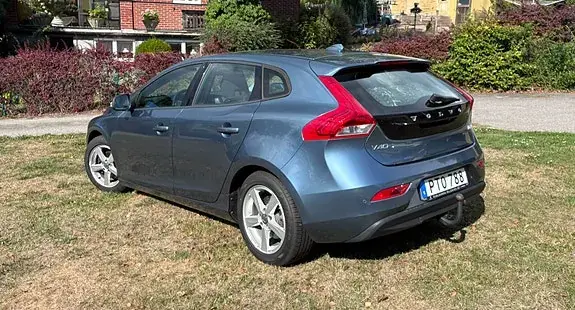 Volvo V40 2013 photo 2