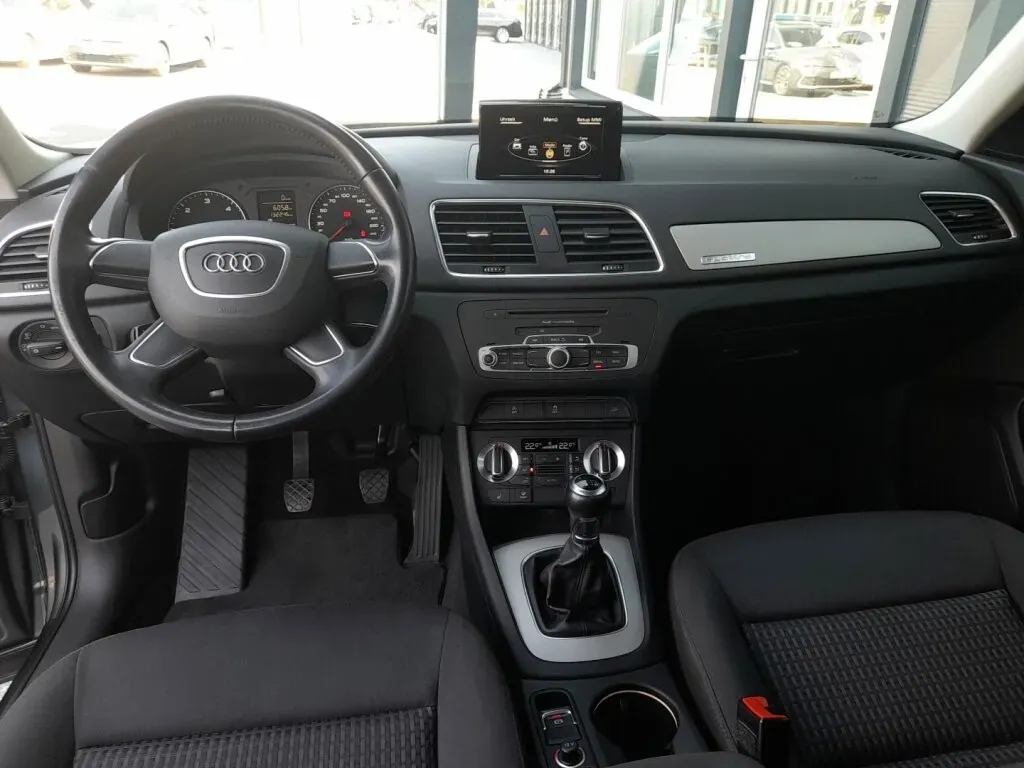 Audi Q3 2014 photo 3