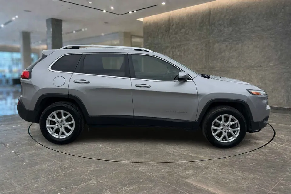Jeep Cherokee 2017 photo 4
