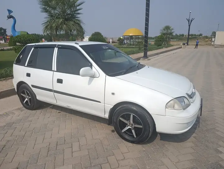 Suzuki Cultus