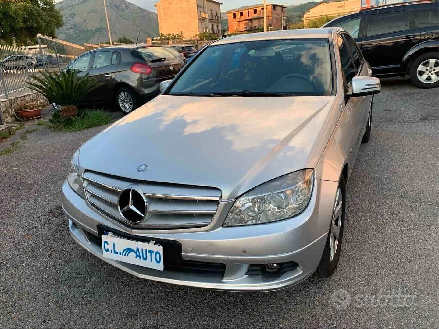 Mercedes-Benz C 180 2011 photo 2