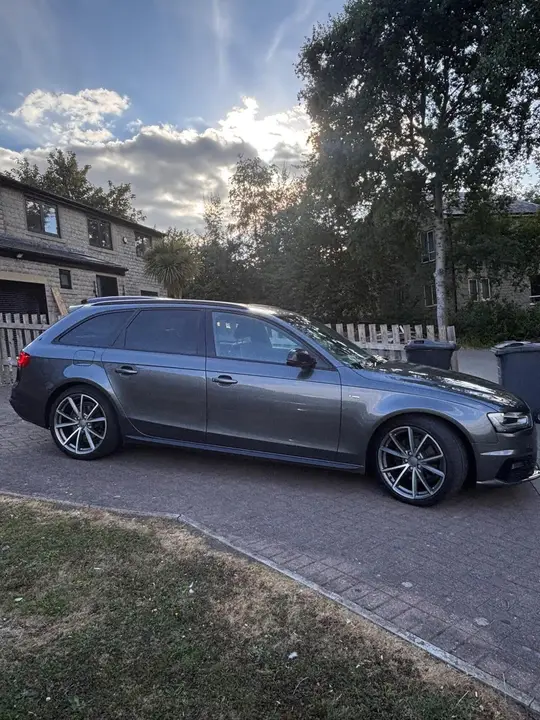 Audi A4 Avant 2015 photo 4