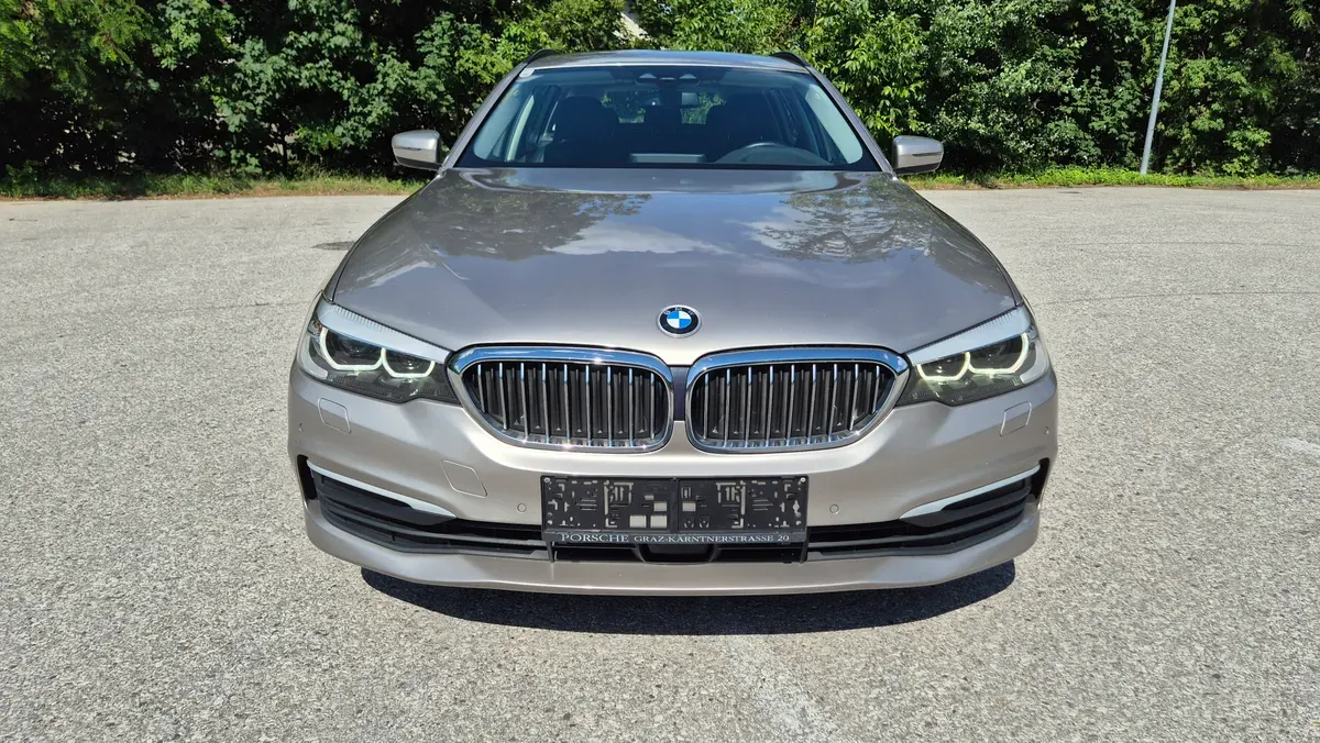 BMW 5 Series 2017 photo 3