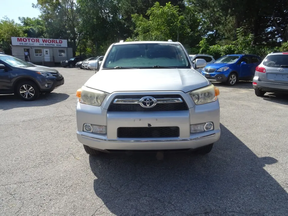 Toyota 4Runner 2011 photo 3