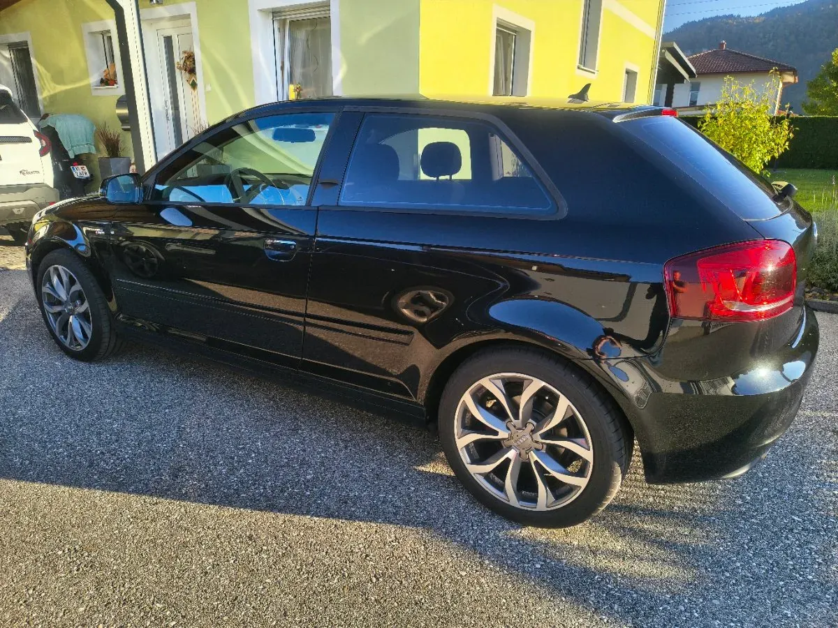 Audi A3 2010 photo 3