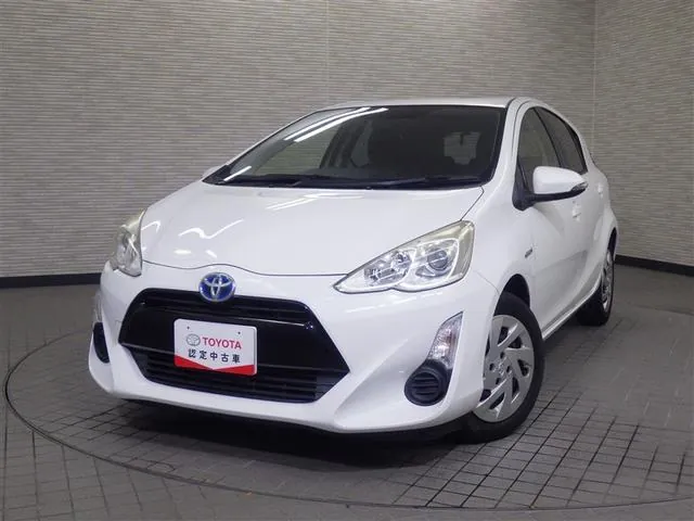 Toyota Aqua S 2015 photo 5