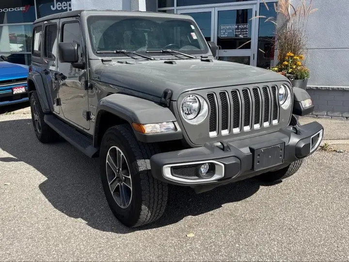 Jeep Wrangler 2023 photo 3